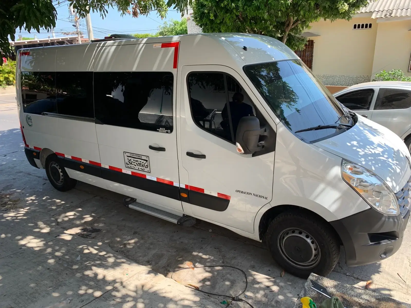 Microbús Renault Master